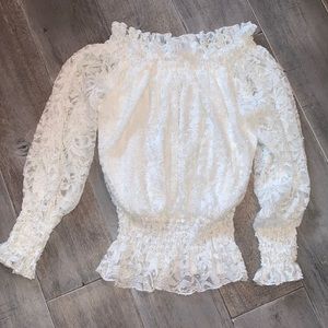 🎉 Amazing top never worn 🎉